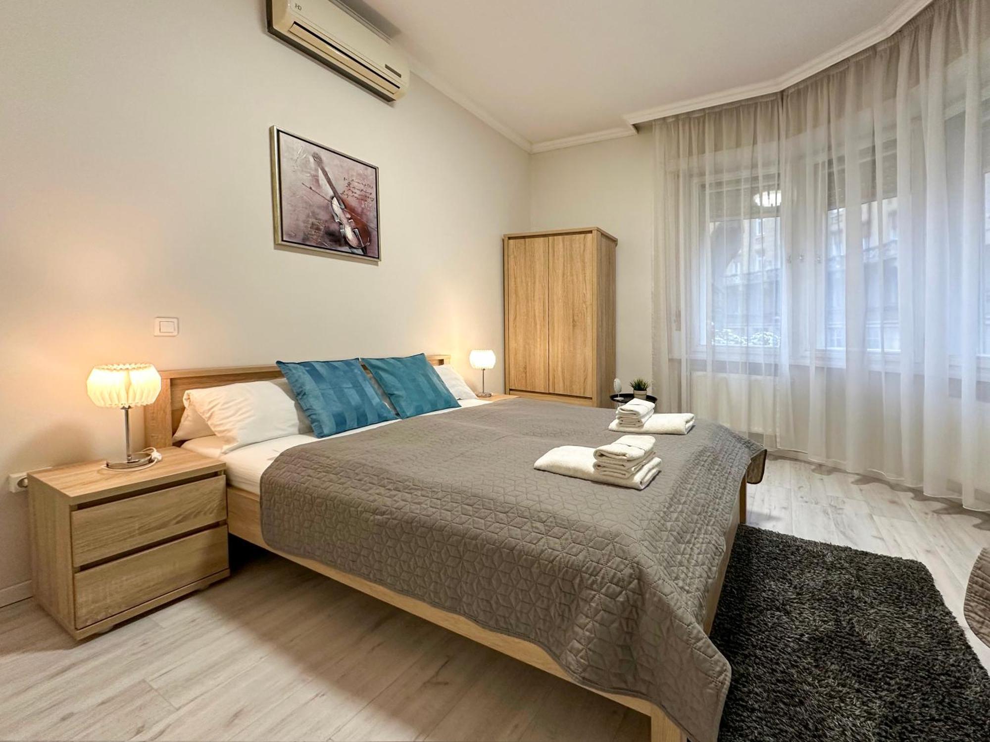 Asbóth Taylor Apartman *